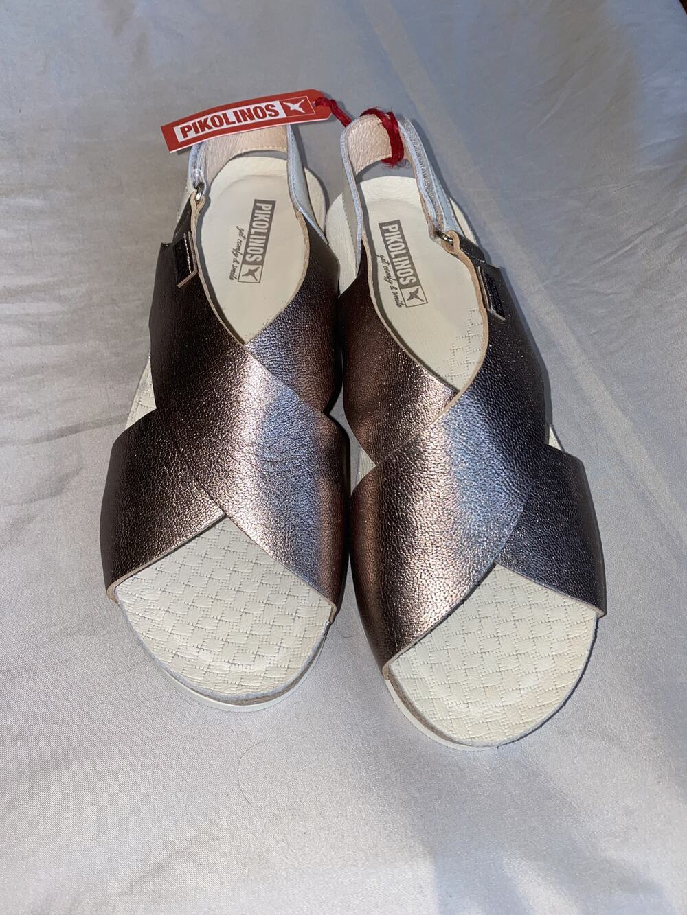 Pikolions Mahon Women's 8.5 Brown Leather Slip-On Criss Cross Open Toe Sandals